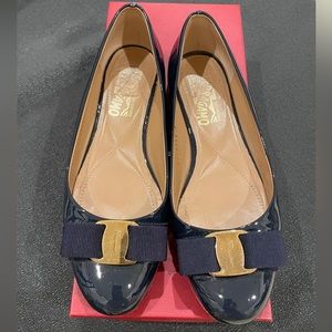 Ferraragamo Varina Flats- Patent Navy